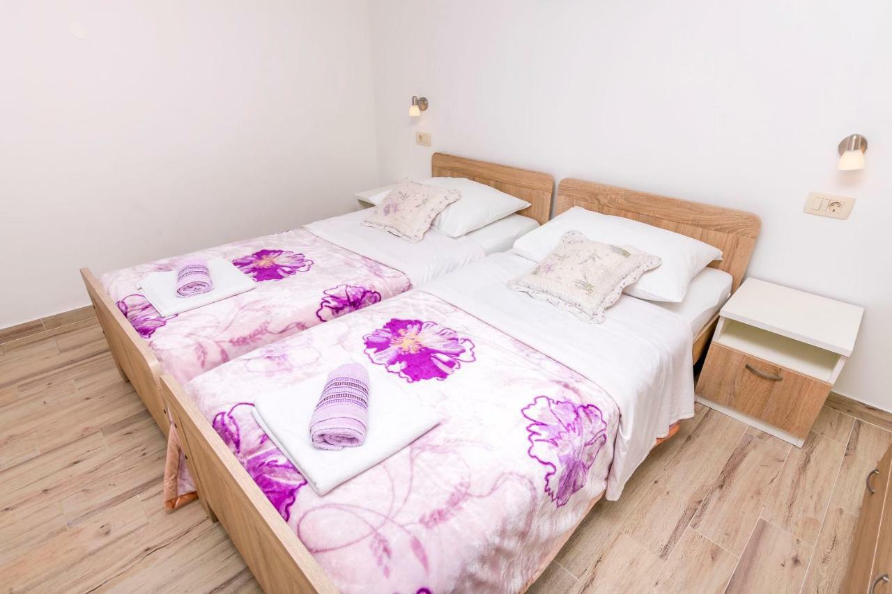Apartment Vukorepa Ražanj Екстериор снимка